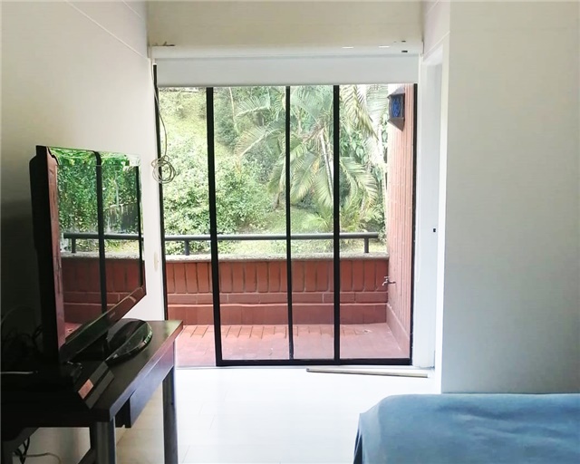 Casa de 5 alcobas en venta en El Tesoro, Medellín, 270 m² · foto 10 de 14