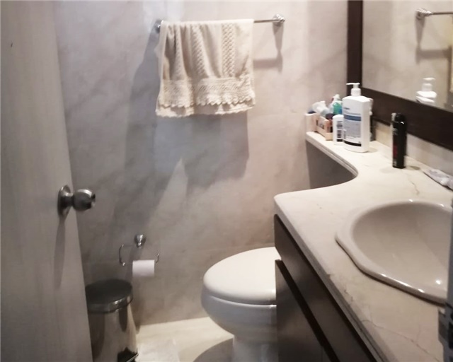 Casa de 5 alcobas en venta en El Tesoro, Medellín, 270 m² · foto 12 de 14