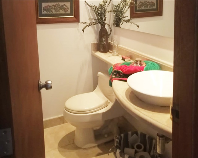 Casa de 5 alcobas en venta en El Tesoro, Medellín, 270 m² · foto 13 de 14
