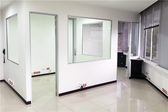 Oficina en venta en Manila, Medellín, 62 m² · foto 4 de 8