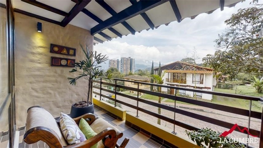 Casa de 5 alcobas en venta en Poblado Del Sur, La Estrella, 299 m² · foto 19 de 24