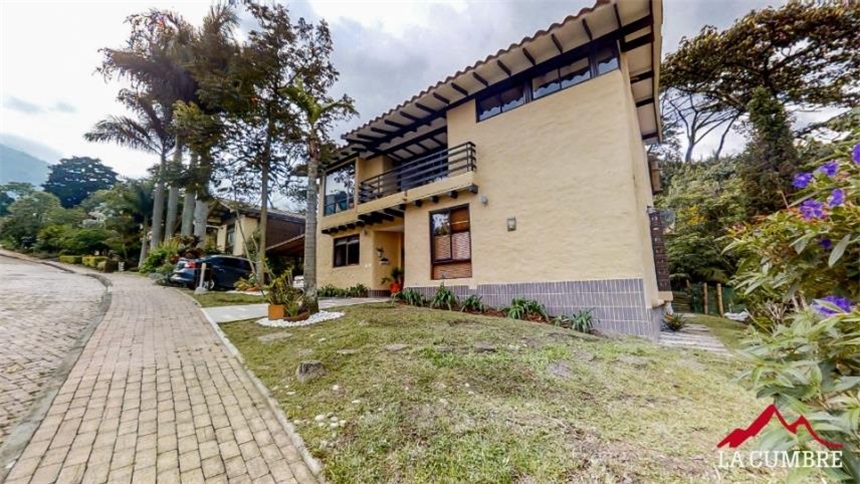 Casa de 5 alcobas en venta en Poblado Del Sur, La Estrella, 299 m² · foto 3 de 24