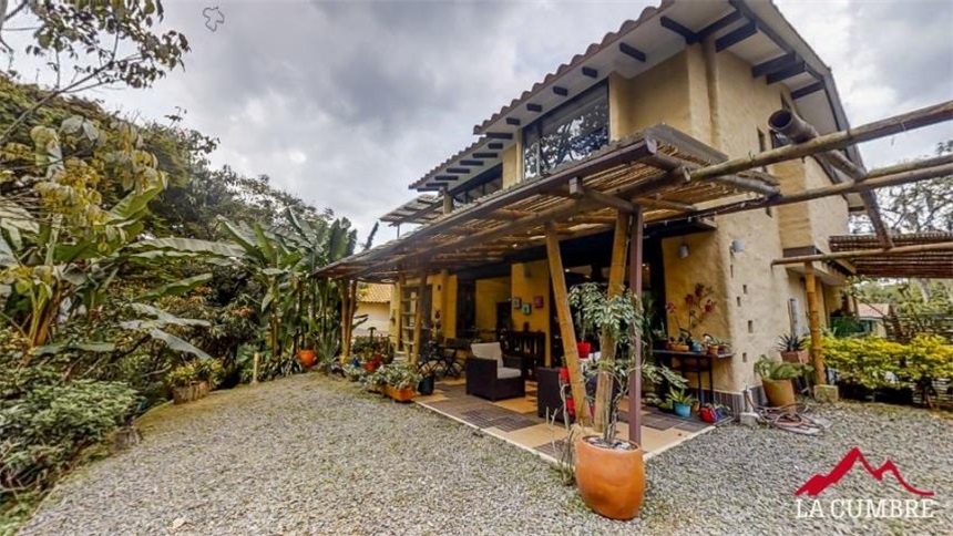 Casa de 5 alcobas en venta en Poblado Del Sur, La Estrella, 299 m² · foto 2 de 24
