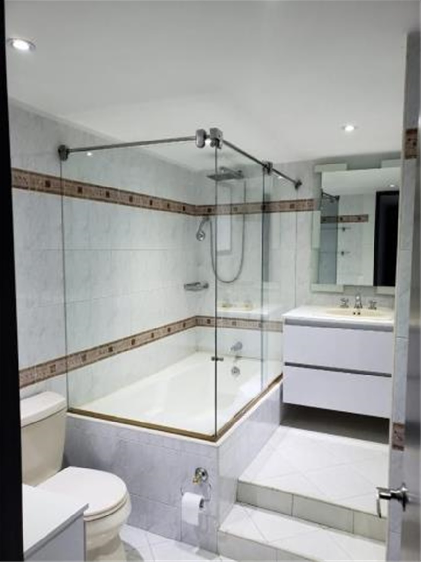 Apartamento en venta en Santa Barbara, Bogotá · foto 10 de 14