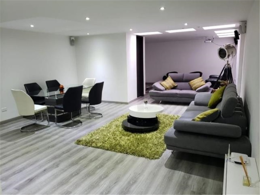 Apartamento en venta en Santa Barbara, Bogotá · foto 2 de 14