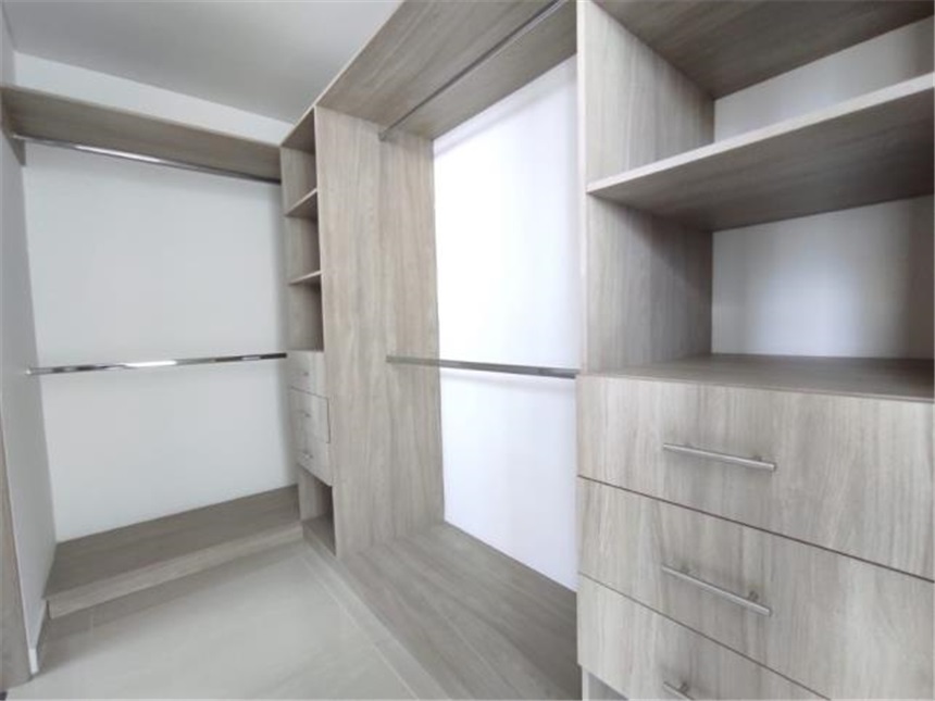 Casa de 4 alcobas en venta en Alfaguara, Cali, 281 m² · foto 16 de 23
