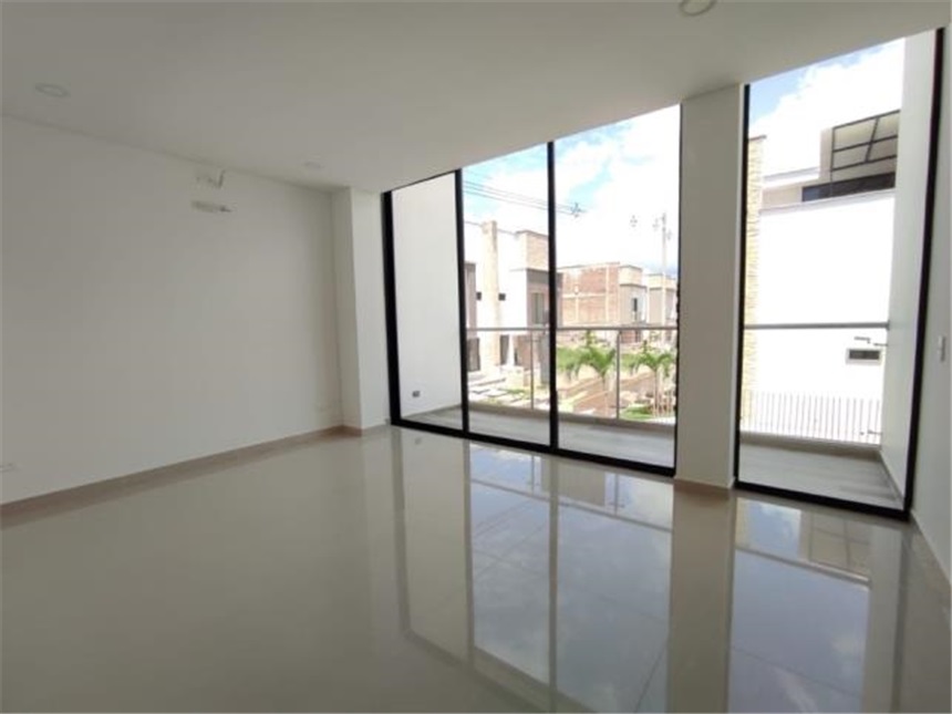 Casa de 4 alcobas en venta en Alfaguara, Cali, 281 m² · foto 3 de 23