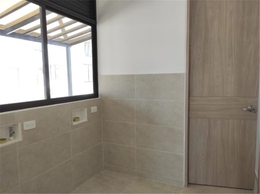 Casa de 4 alcobas en venta en Alfaguara, Cali, 281 m² · foto 19 de 23