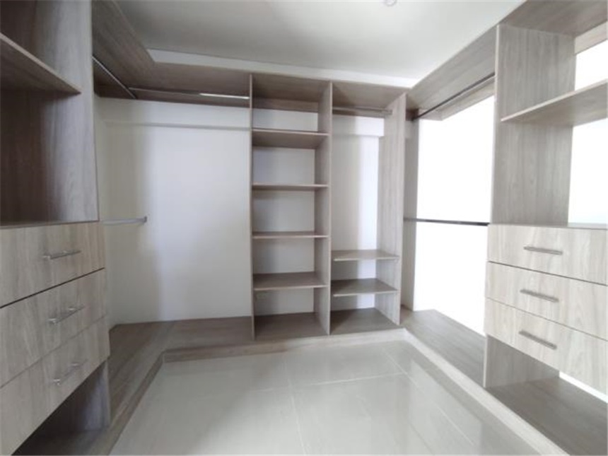 Casa de 4 alcobas en venta en Alfaguara, Cali, 281 m² · foto 15 de 23