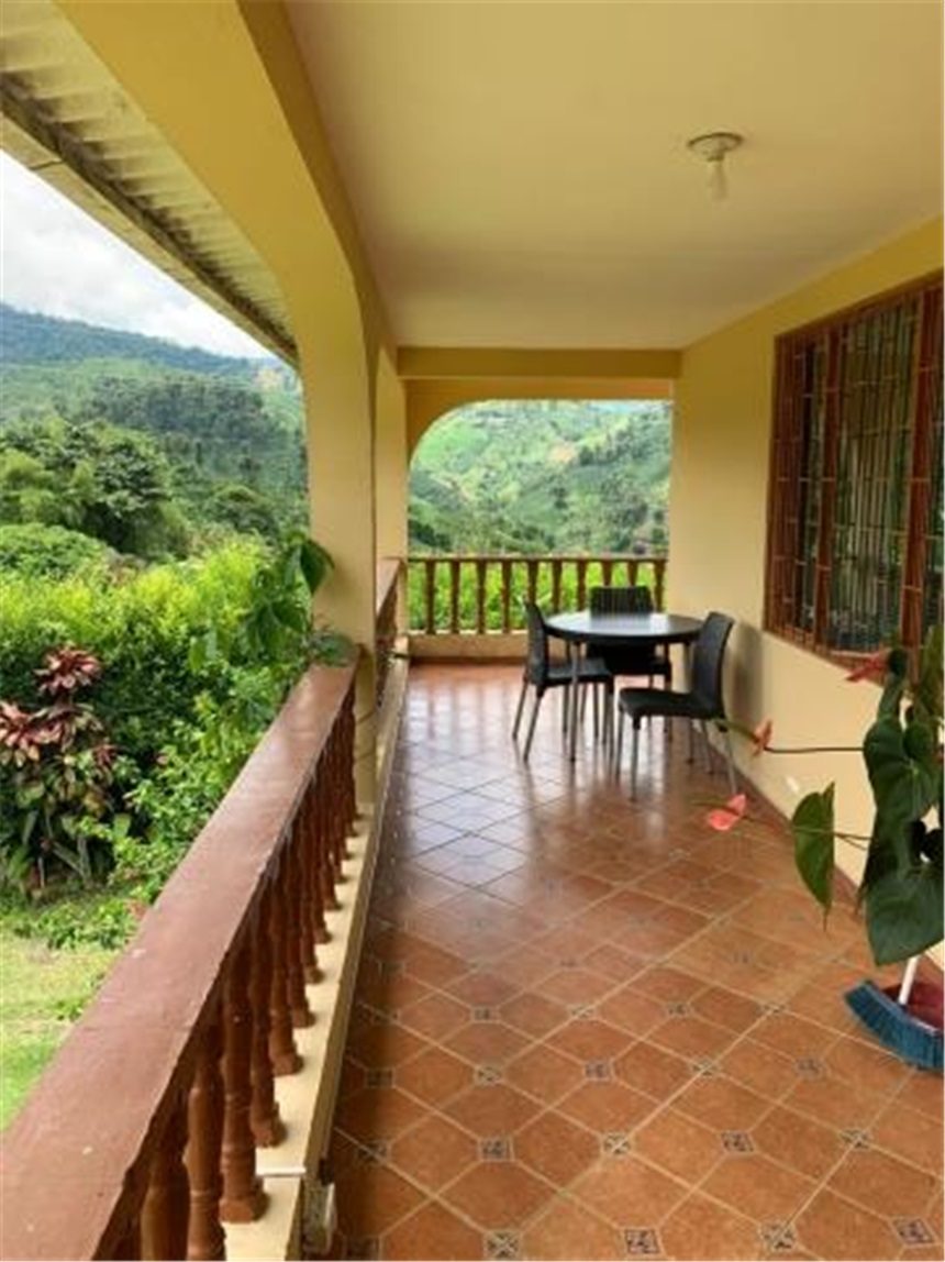 Finca en arriendo en La Cabaña, Manizales, 2200 m² · foto 10 de 24