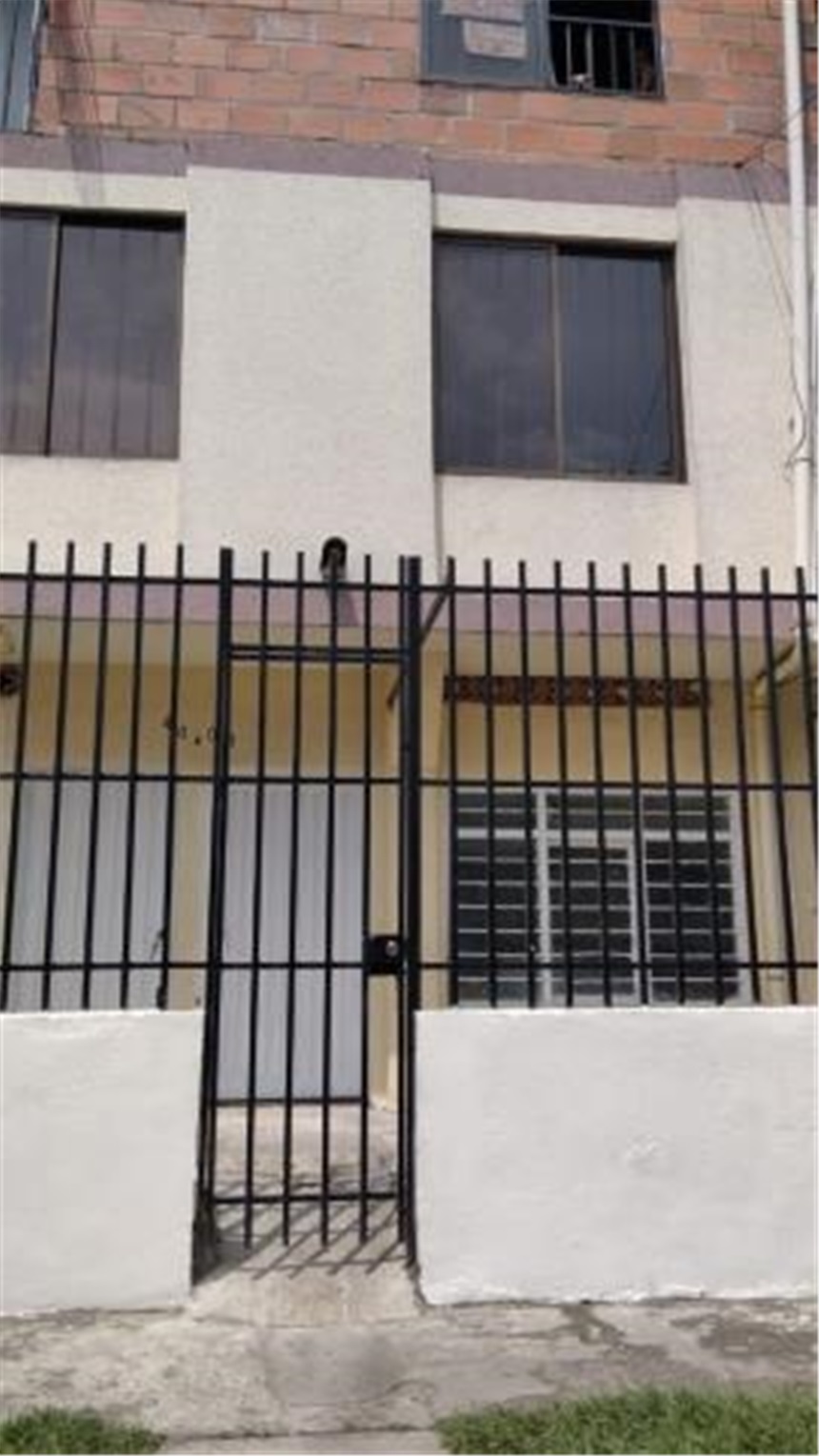 Casa de 4 alcobas en venta en El Guabal, Cali, 230 m² · foto 2 de 2