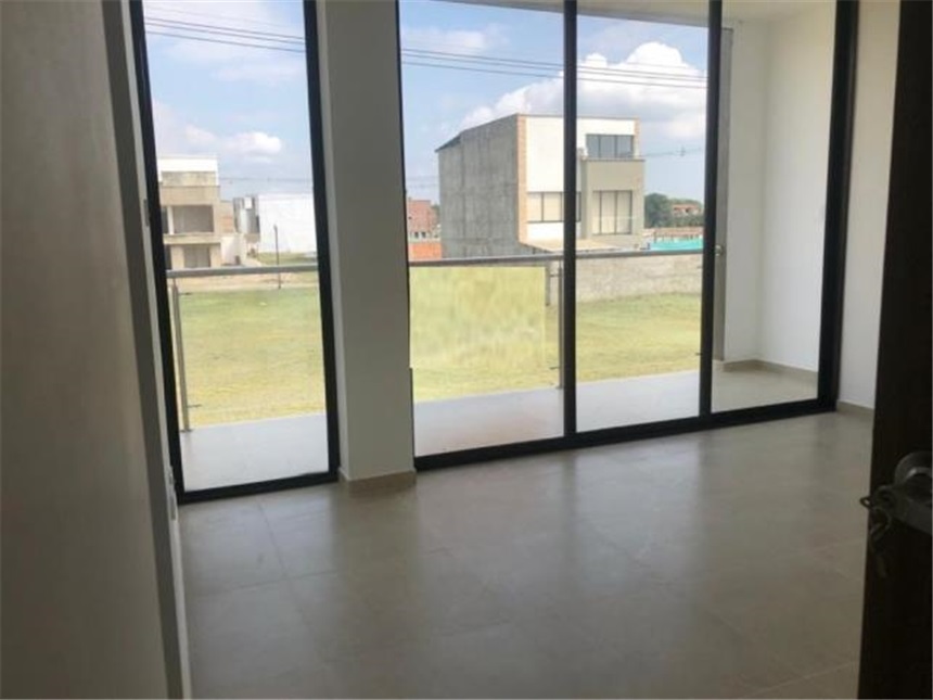 Casa de 4 alcobas en venta en Potrerito, Jamundí, 280 m² · foto 4 de 24