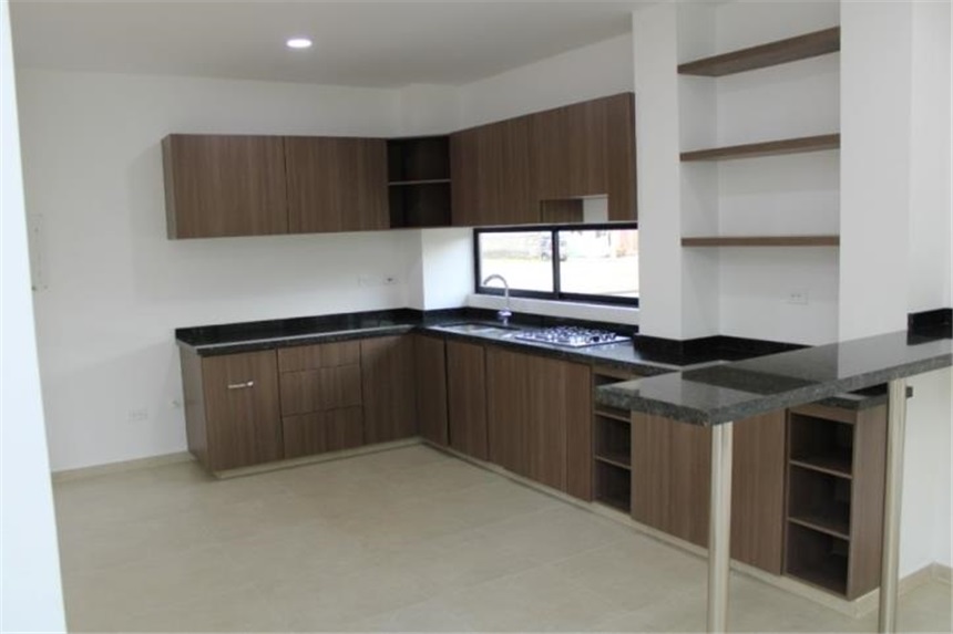 Casa de 4 alcobas en venta en Potrerito, Jamundí, 280 m² · foto 5 de 24