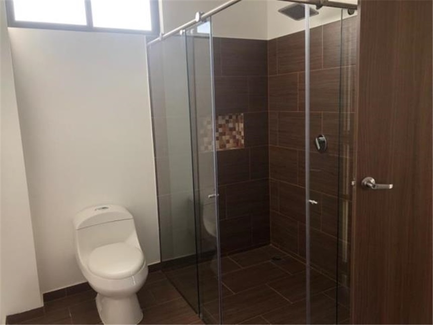 Casa de 4 alcobas en venta en Potrerito, Jamundí, 280 m² · foto 13 de 24