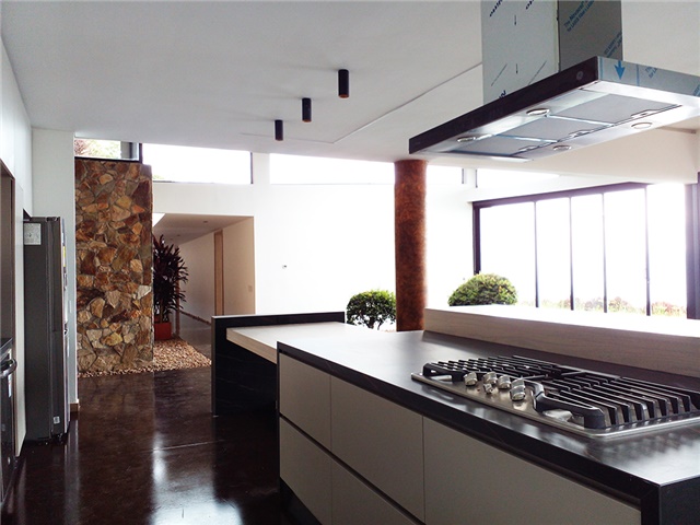 Casa de 3 alcobas en venta en Las Palmas, Medellín, 400 m² · foto 6 de 19