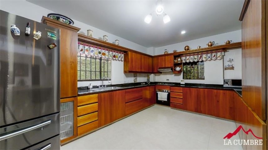 Casa de 3 alcobas en venta en Alejandro Echavarria, Medellín, 340 m² · foto 10 de 24