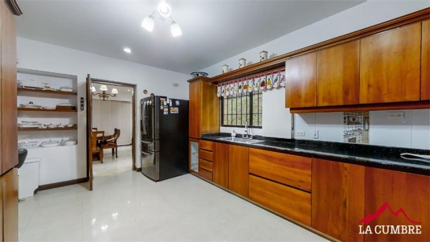 Casa de 3 alcobas en venta en Alejandro Echavarria, Medellín, 340 m² · foto 11 de 24