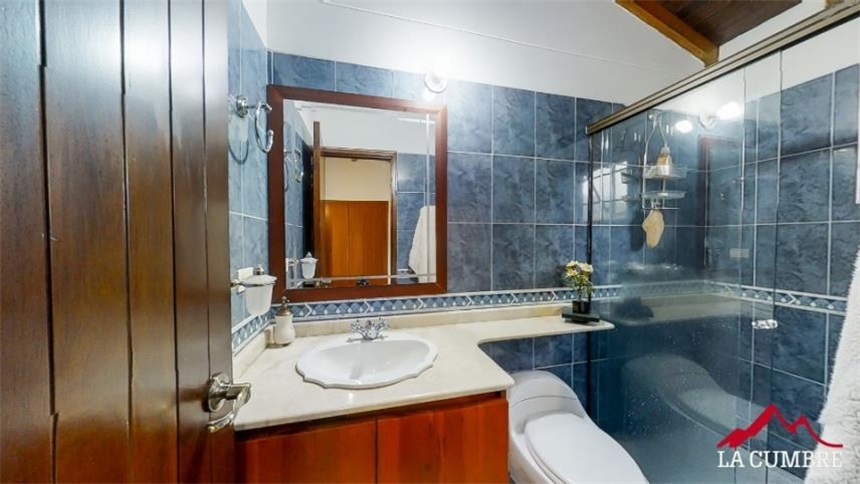 Casa de 3 alcobas en venta en Alejandro Echavarria, Medellín, 340 m² · foto 22 de 24