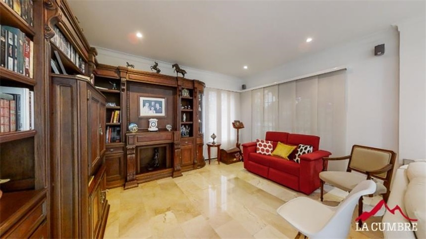 Casa de 3 alcobas en venta en Alejandro Echavarria, Medellín, 340 m² · foto 8 de 24