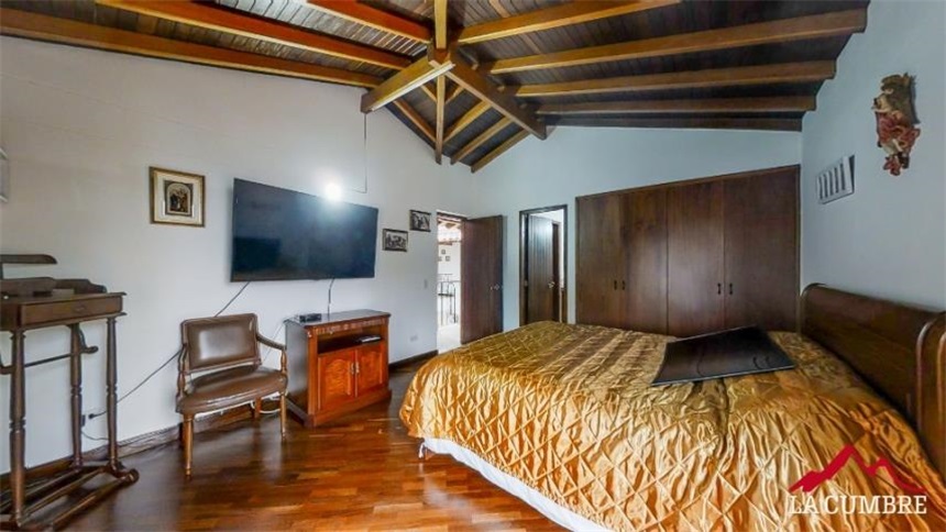 Casa de 3 alcobas en venta en Alejandro Echavarria, Medellín, 340 m² · foto 18 de 24