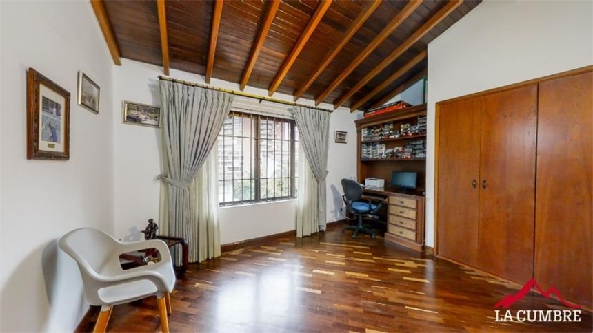 Casa de 3 alcobas en venta en Alejandro Echavarria, Medellín, 340 m² · foto 19 de 24