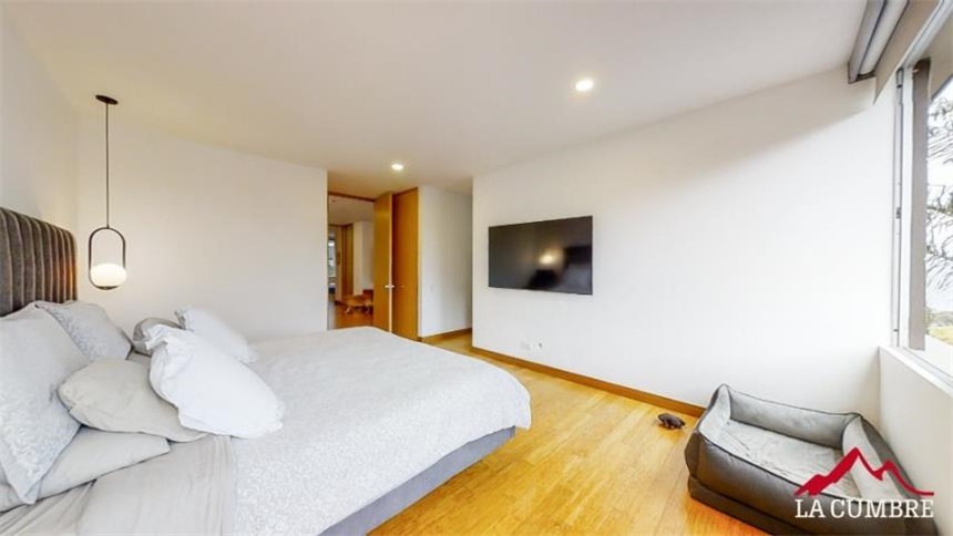 Casa de 3 alcobas en venta en San Lucas, Medellín, 271 m² · foto 22 de 24
