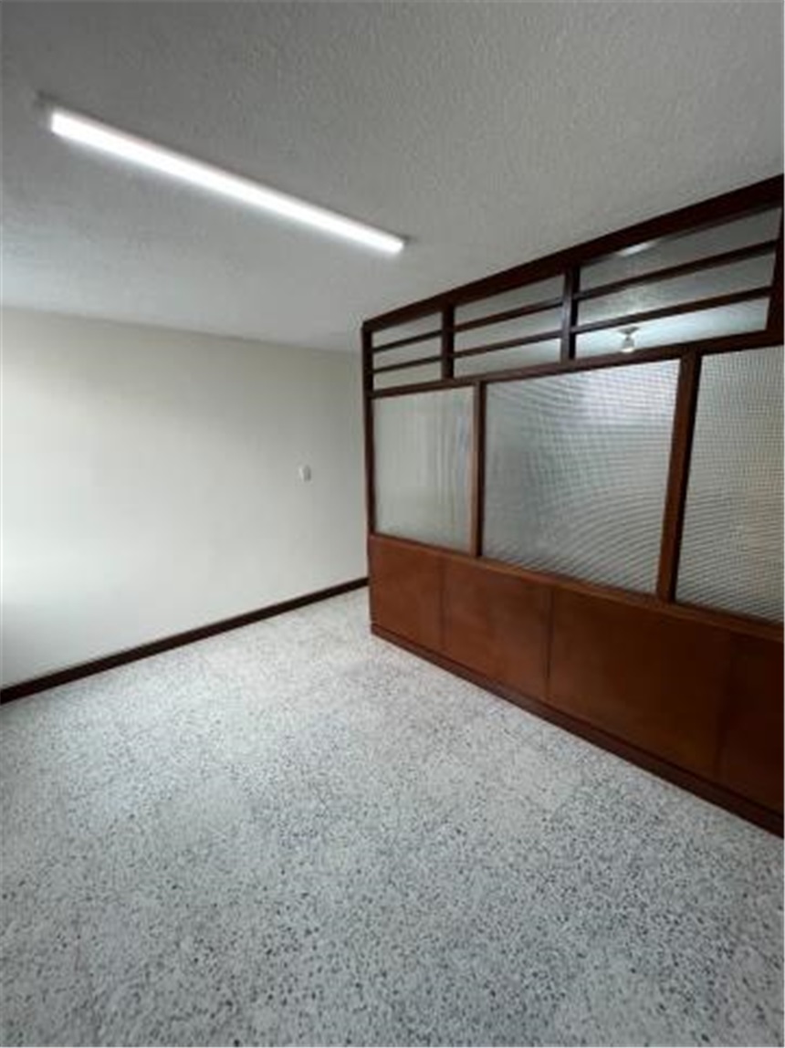 Oficina en Arriendo - Más