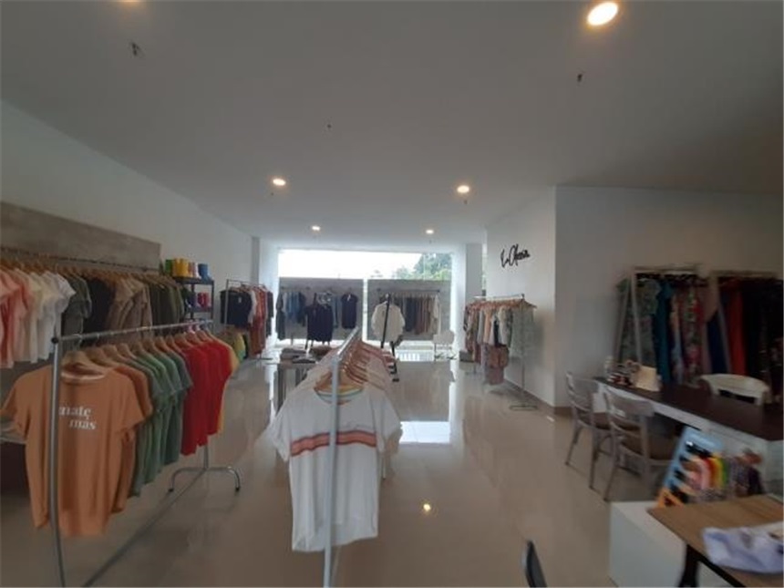 Local en Arriendo - Vista 2
