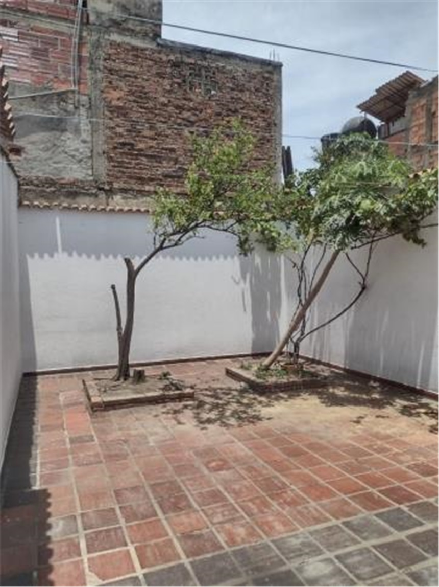 Casa de 5 alcobas en venta en Quinta Oriental, Cúcuta, 151 m² · foto 10 de 17