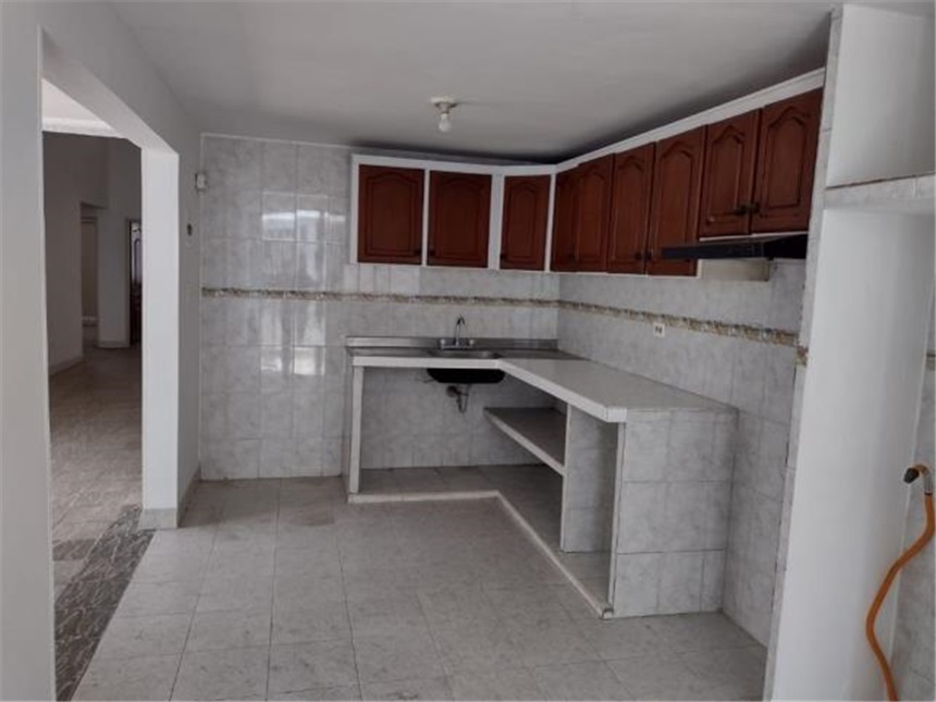Casa de 5 alcobas en venta en Quinta Oriental, Cúcuta, 151 m² · foto 5 de 17