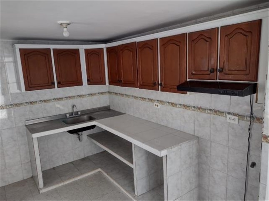 Casa de 5 alcobas en venta en Quinta Oriental, Cúcuta, 151 m² · foto 4 de 17