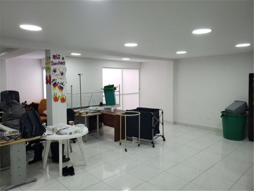Casa de 20 alcobas en venta en Tequendama, Cali, 710 m² · foto 7 de 24