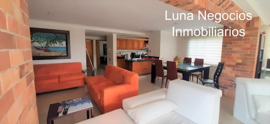 Casa de 4 alcobas en venta en Ruitoque, Piedecuesta, 180 m² · foto 2 de 6