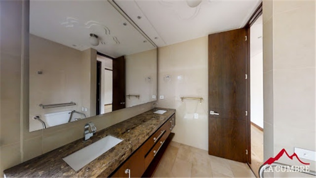 Apartamento en arriendo en Los Balsos No.2, Medellín · foto 14 de 16