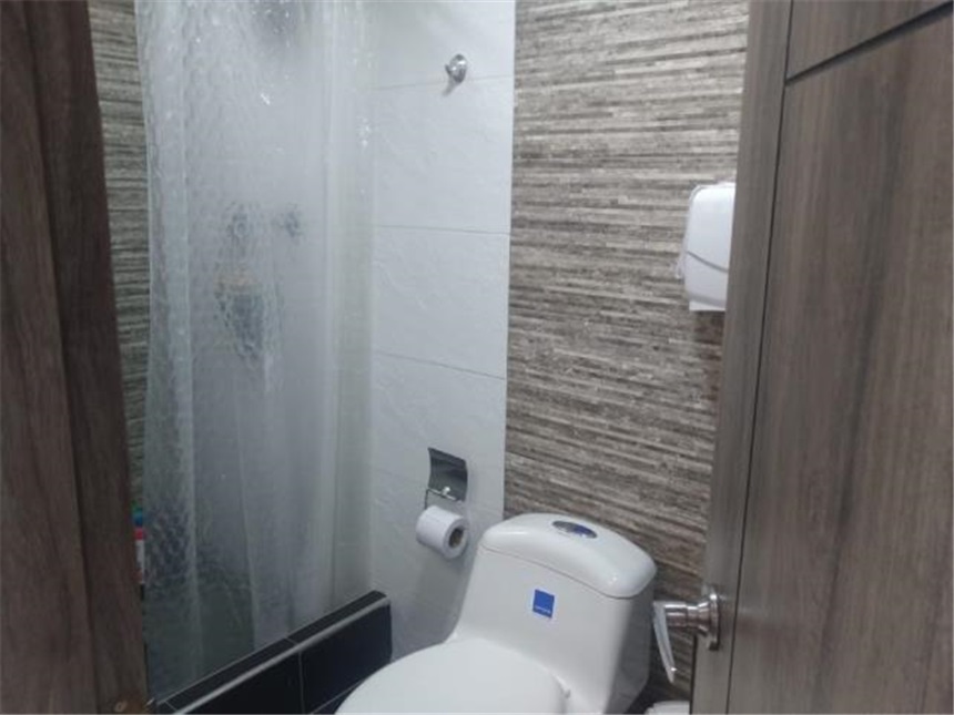Casa en venta en Engativá, Bogotá · foto 2 de 24