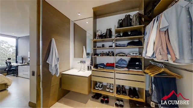 Apartaestudio en venta en Altos Del Poblado, Medellín, 87 m² · foto 22 de 23