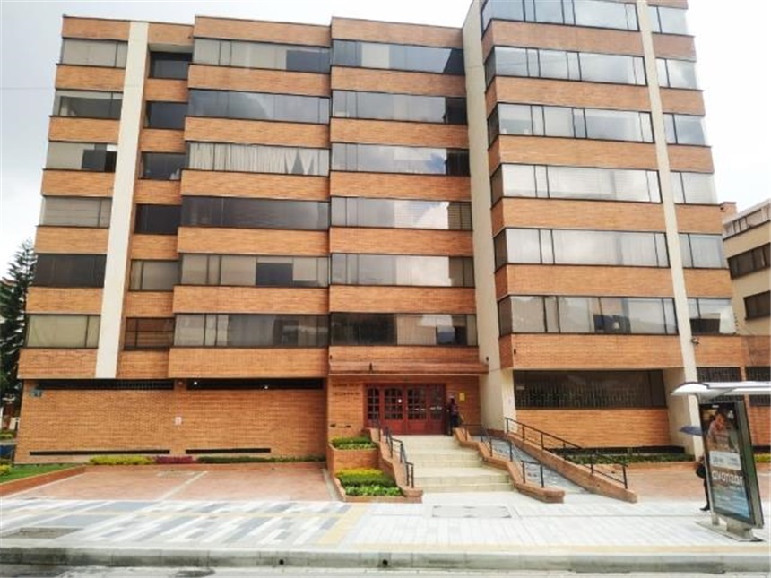 Piso – Bogotá, Santa Bárbara, Localidad Usaquén - Más
