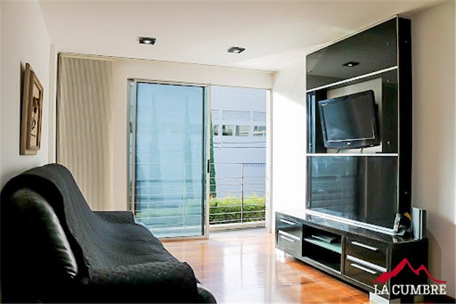 Apartamento en venta en Altos Del Poblado, Medellín · foto 3 de 11