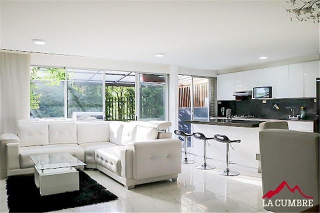 Apartamento en venta en Altos Del Poblado, Medellín · foto 5 de 11