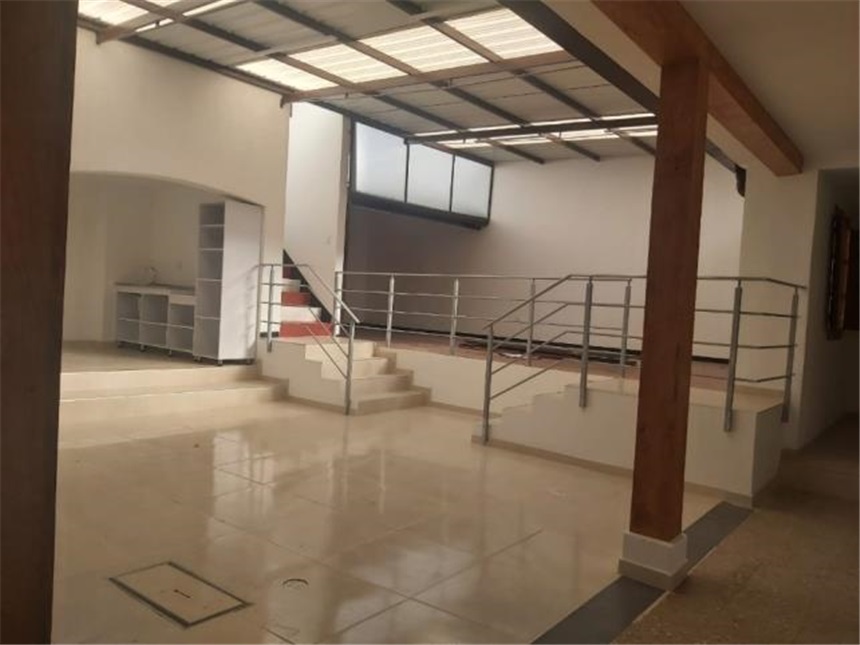 Oficina en Arriendo - Vaade 5