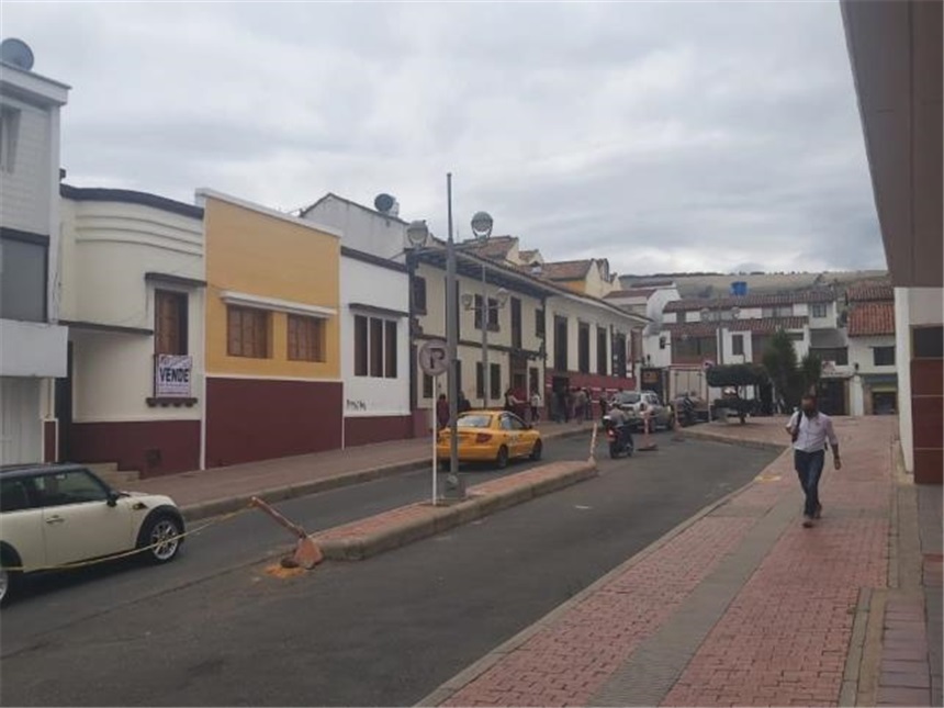 Oficina en Arriendo - Vaade 2
