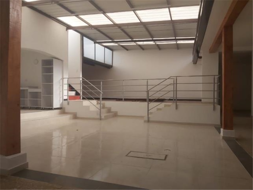 Oficina en Arriendo - Vaade 6