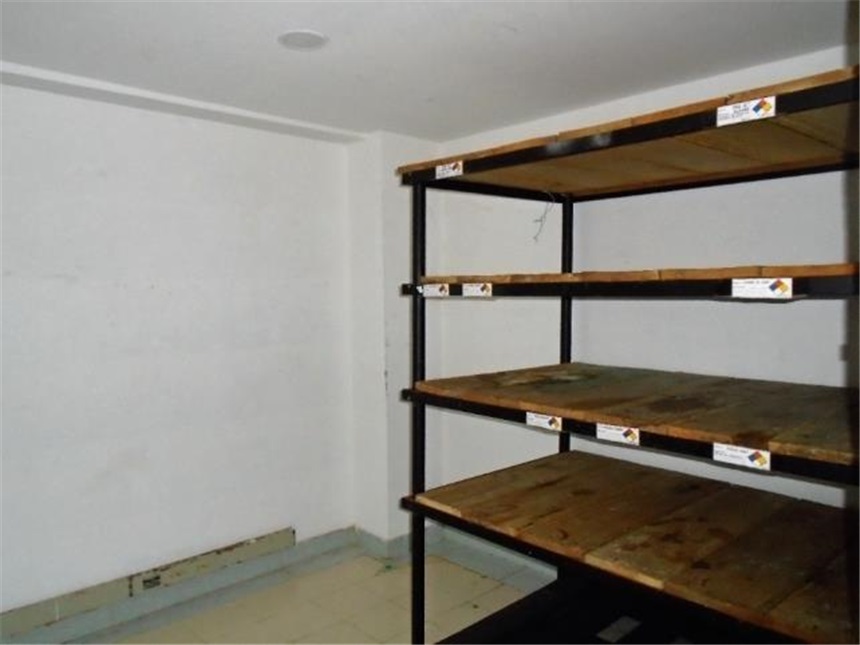 Local en Arriendo – další