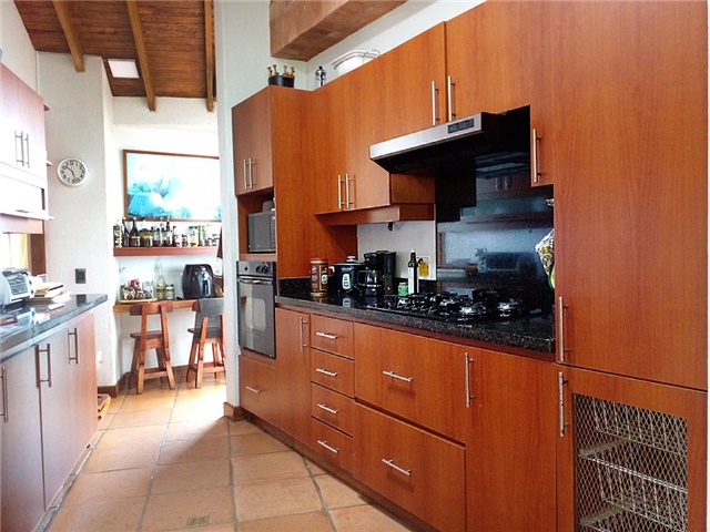 Casa de 5 alcobas en venta en Las Palmas, Medellín, 590 m² · foto 6 de 20