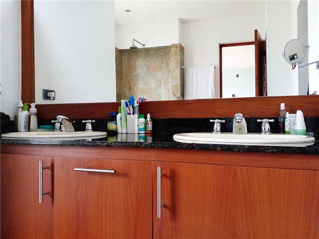Casa de 5 alcobas en venta en Las Palmas, Medellín, 590 m² · foto 15 de 20