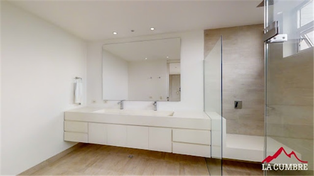 Apartamento de 3 alcobas en venta en Loma El Atravesado, Envigado, 220 m² · foto 16 de 24