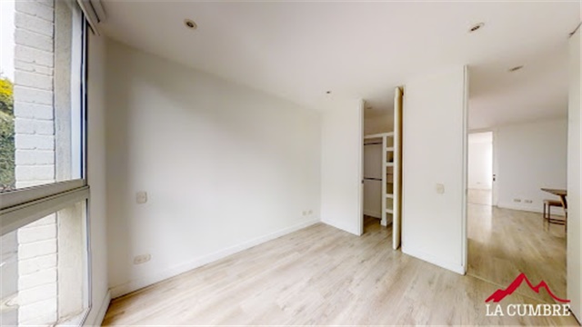 Apartamento de 3 alcobas en venta en Loma El Atravesado, Envigado, 220 m² · foto 23 de 24