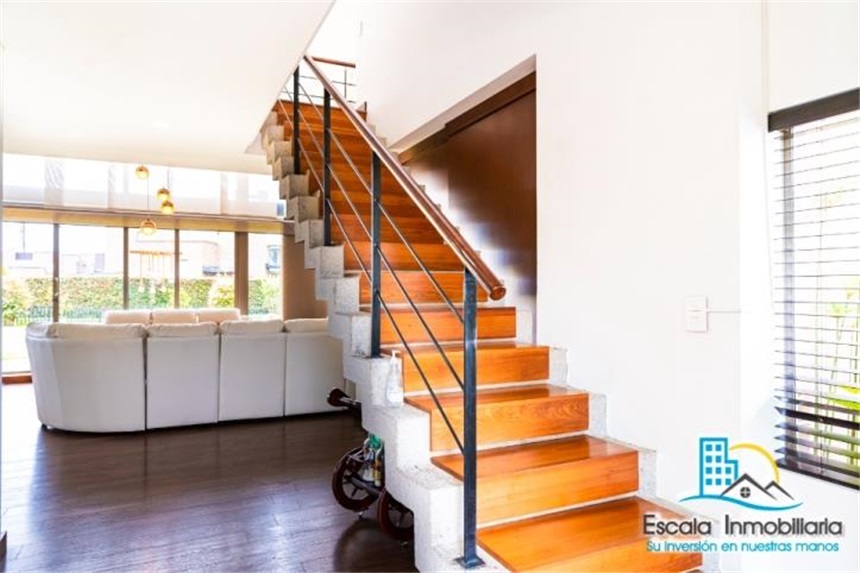 Casa de 4 alcobas en venta en Pueblo Viejo, Cota, 223 m² · foto 12 de 24