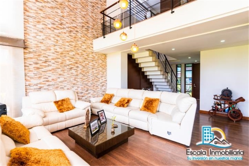 Casa de 4 alcobas en venta en Pueblo Viejo, Cota, 223 m² · foto 6 de 24