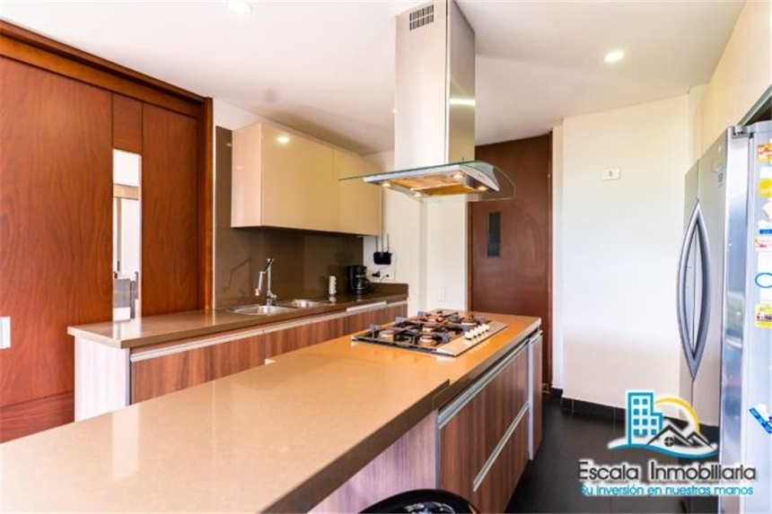 Casa de 4 alcobas en venta en Pueblo Viejo, Cota, 223 m² · foto 10 de 24
